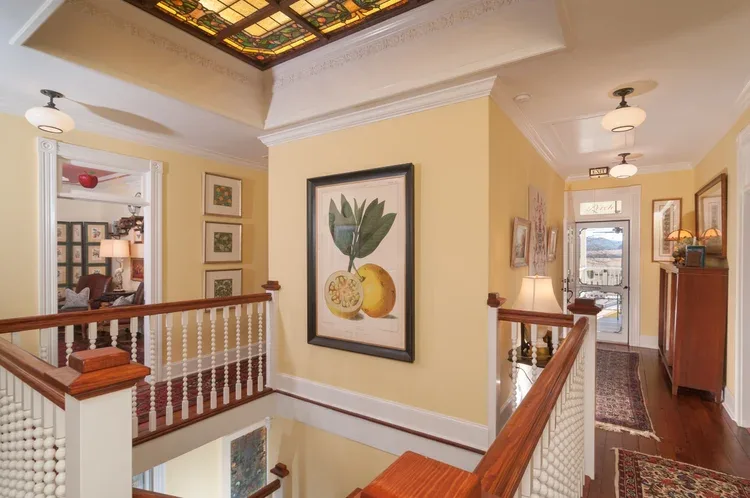 The Lemon Hotel.