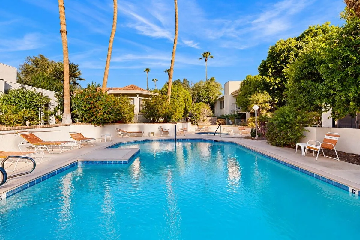 Riviera Gardens