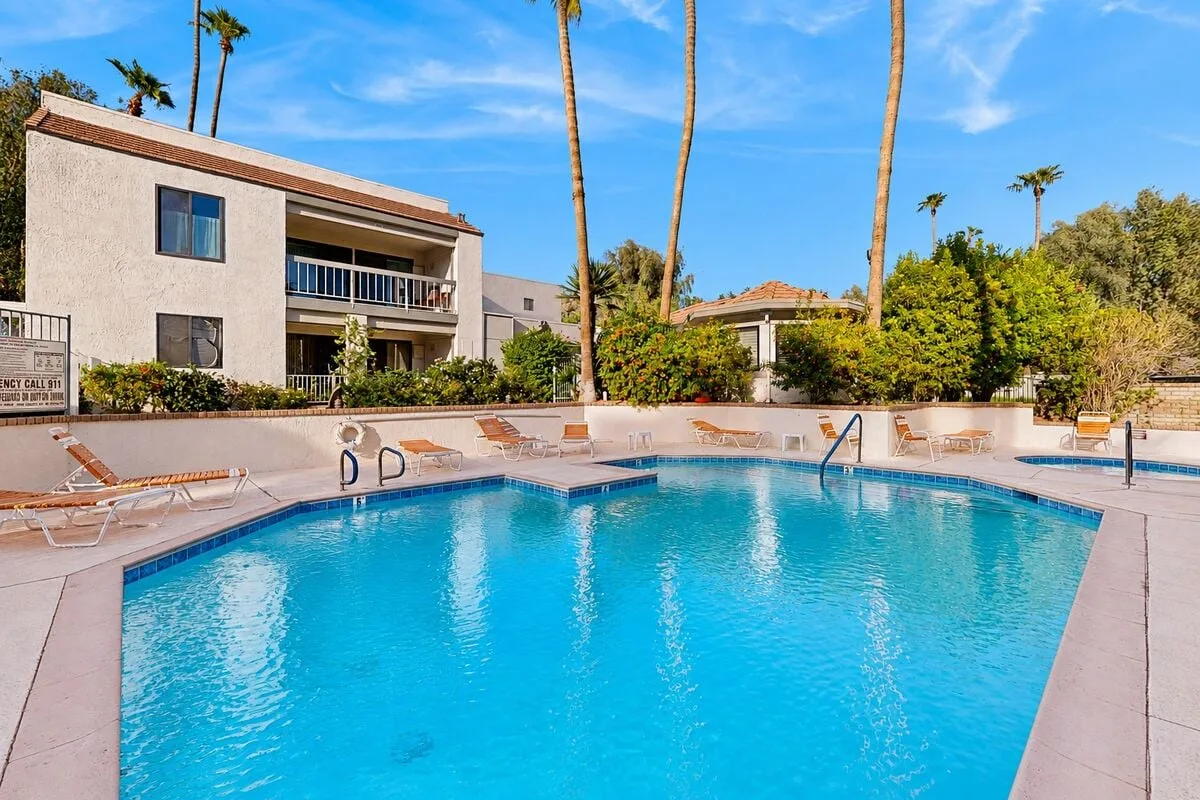 Riviera Gardens
