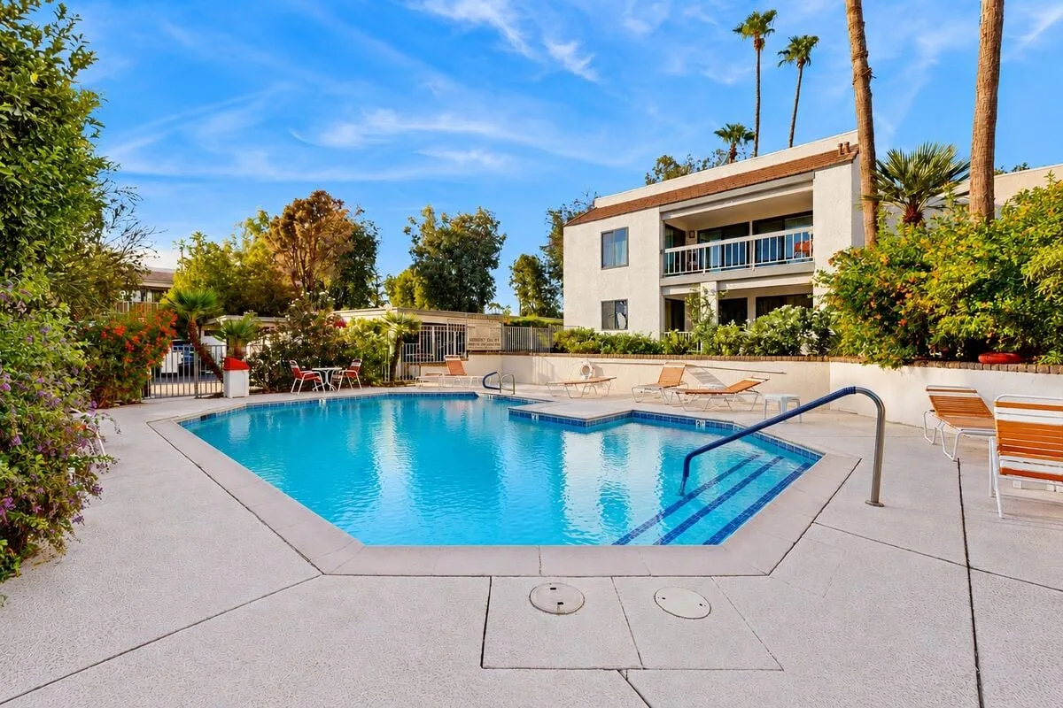 Riviera Gardens