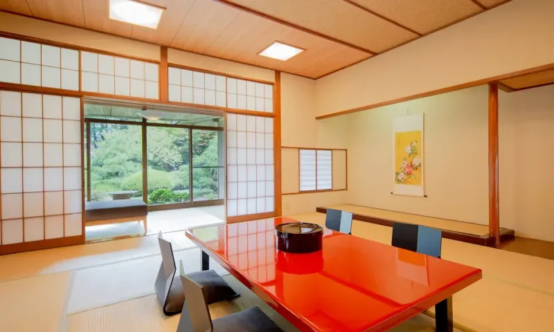 Japanese-style room
