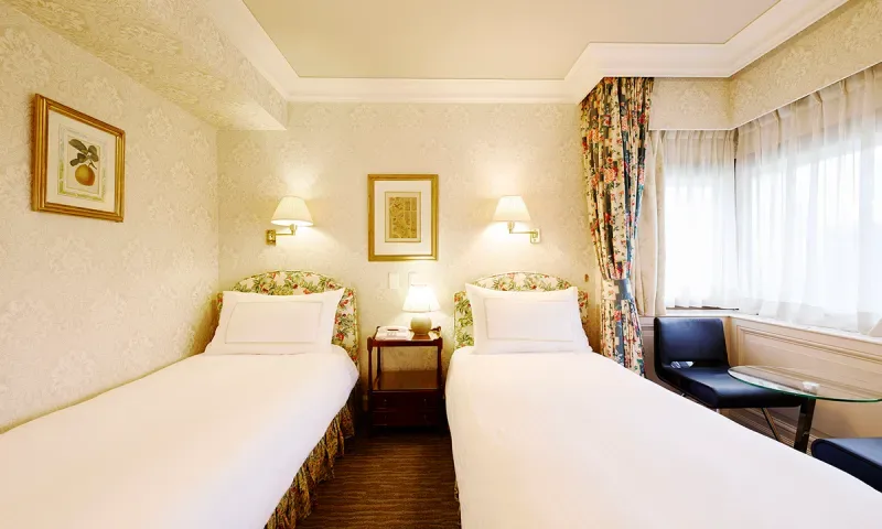 Twin room with garden view