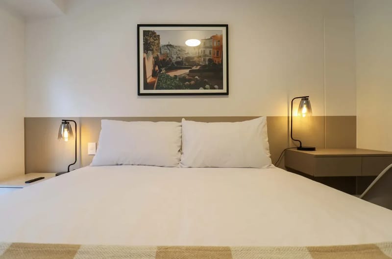 Design-Forward 2BR w/ Balcony in Miraflores