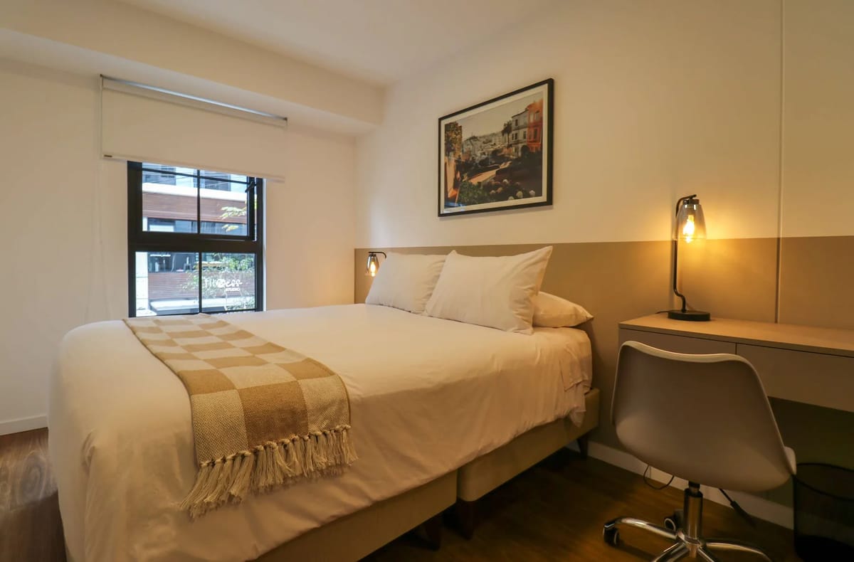Design-Forward 2BR w/ Balcony in Miraflores