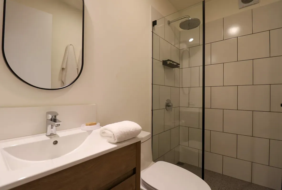 Design-Forward 2BR w/ Balcony in Miraflores