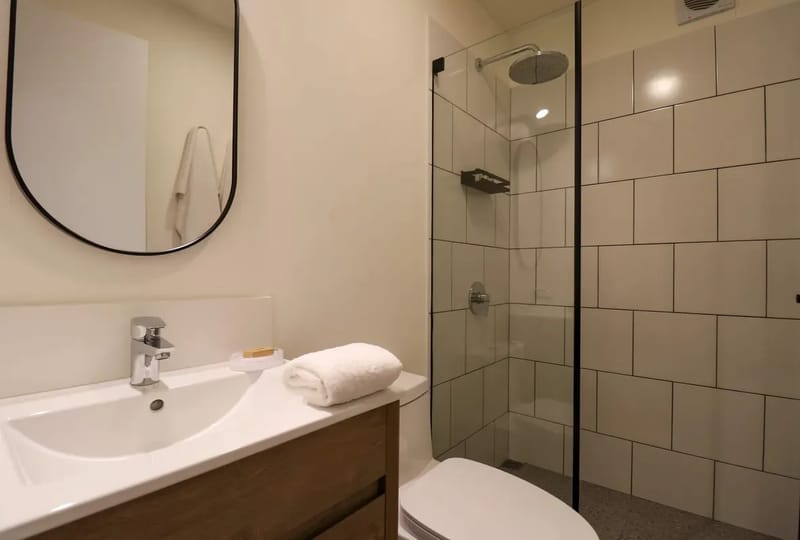 Design-Forward 2BR w/ Balcony in Miraflores