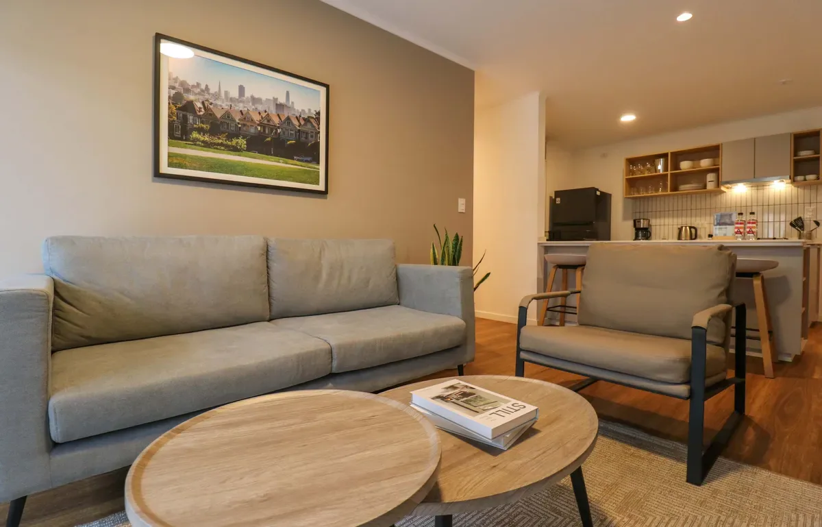 Design-Forward 2BR w/ Balcony in Miraflores