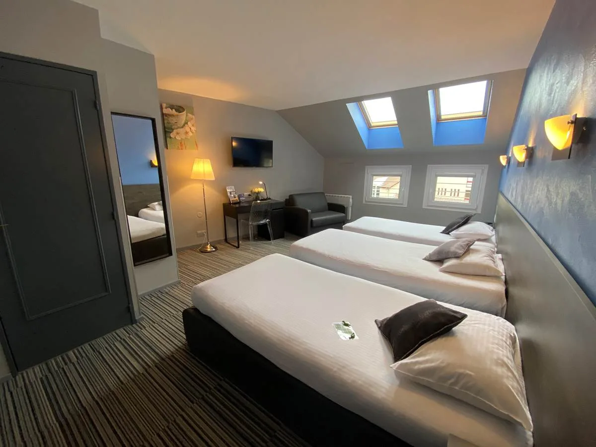 Triple room