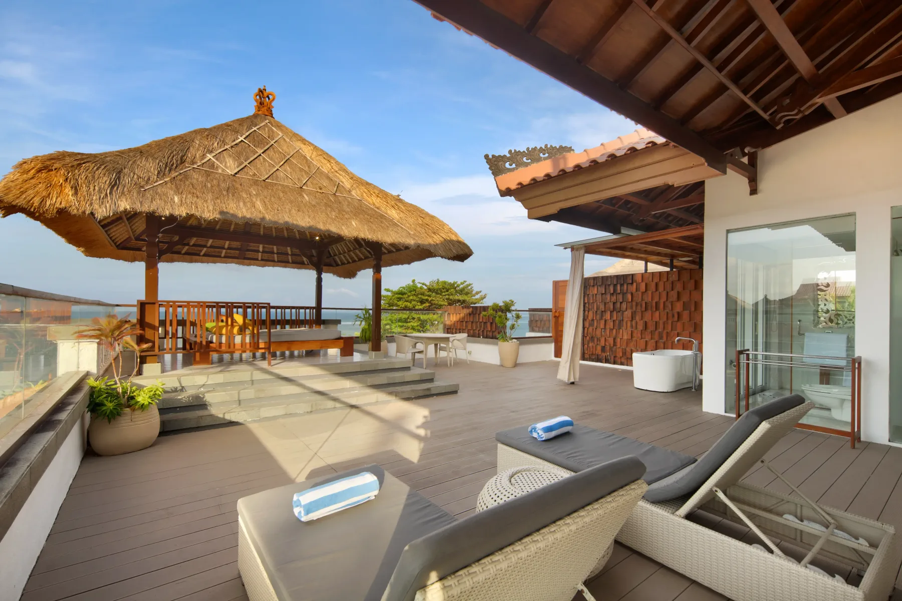 Suite en la azotea frente al mar