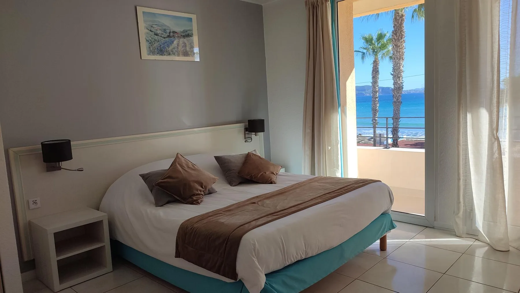 Comfort double room — sea view