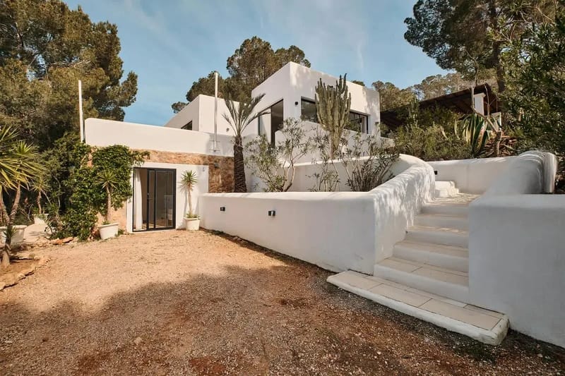 Spacious 5BR Villa with Private Pool in Ibiza