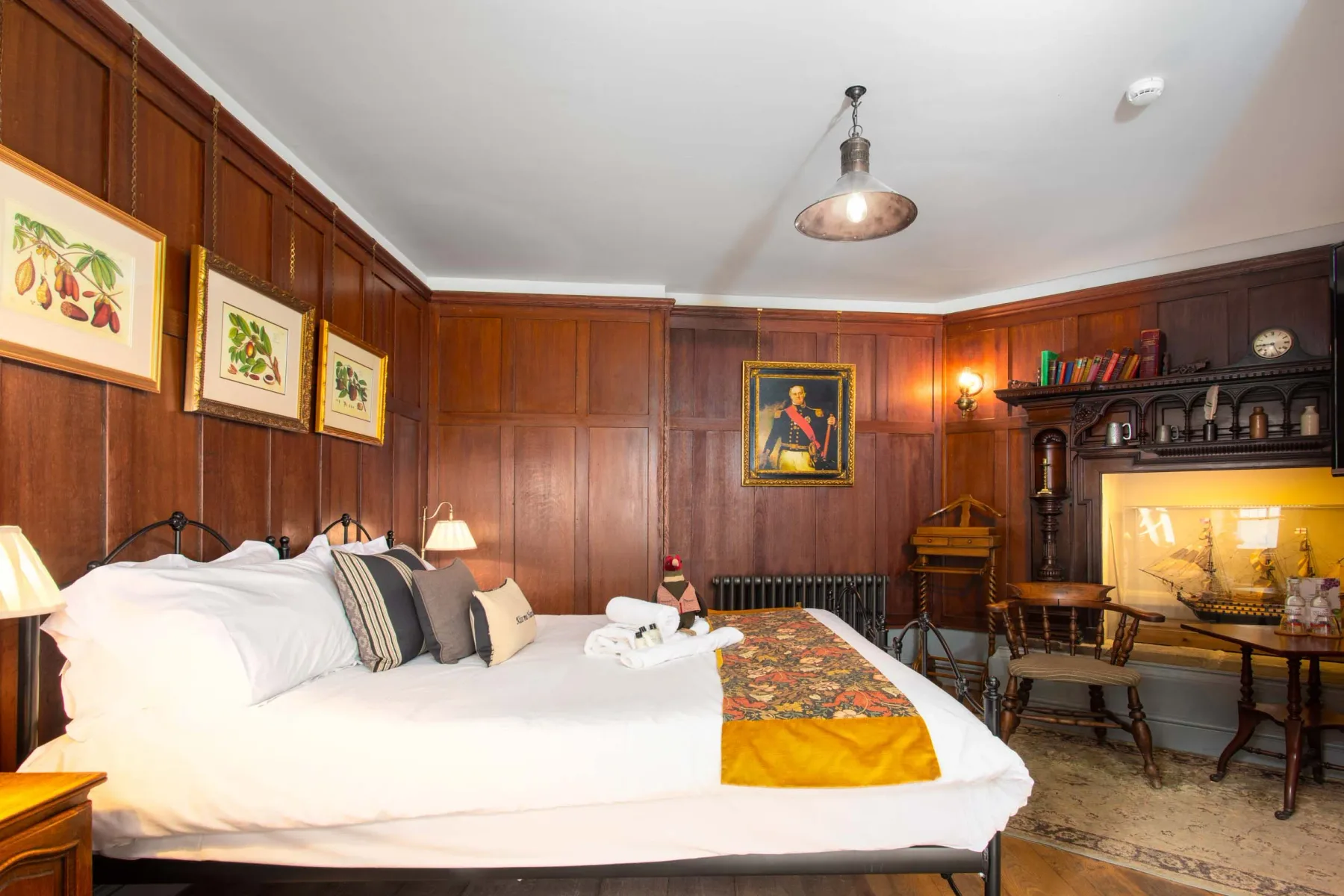 Comfy Plus room