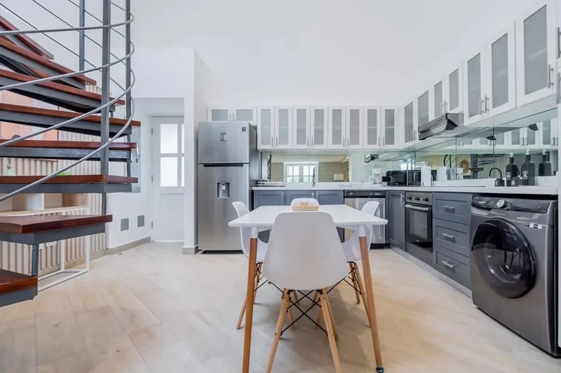 Elegant 3BR in Casco Antiguo w/ Terrace