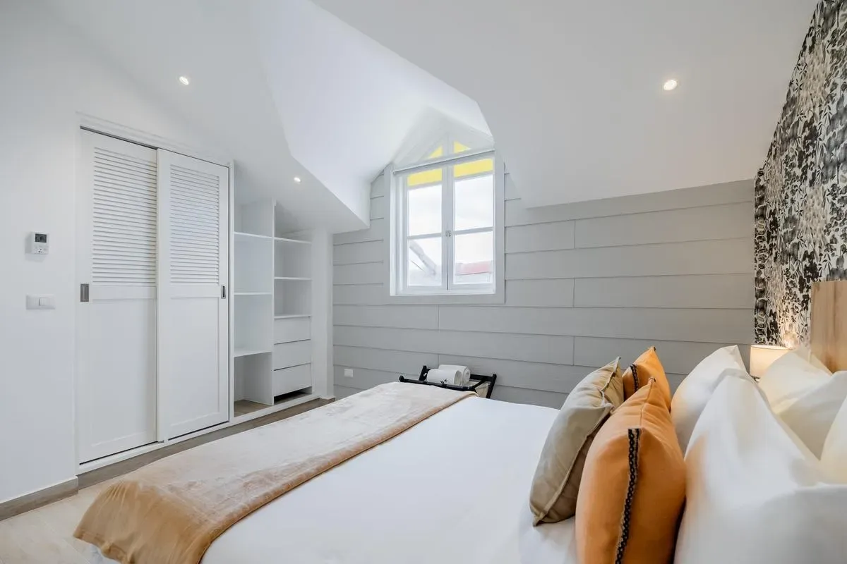 Elegant 3BR in Casco Antiguo w/ Terrace