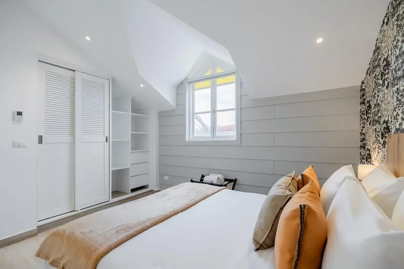 Elegant 3BR in Casco Antiguo w/ Terrace