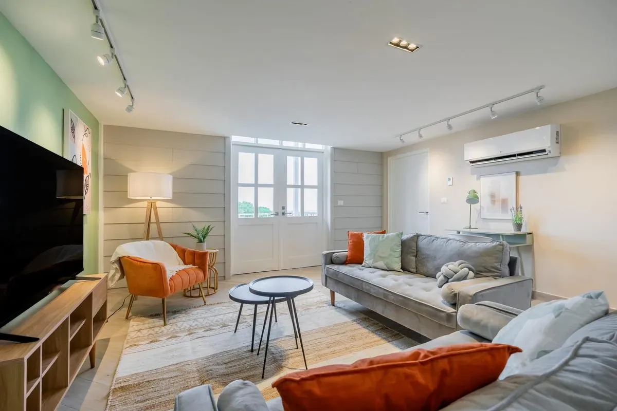 Elegant 3BR in Casco Antiguo w/ Terrace