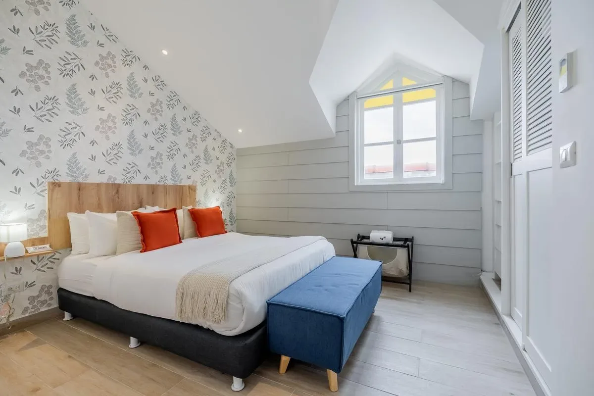 Elegant 3BR in Casco Antiguo w/ Terrace