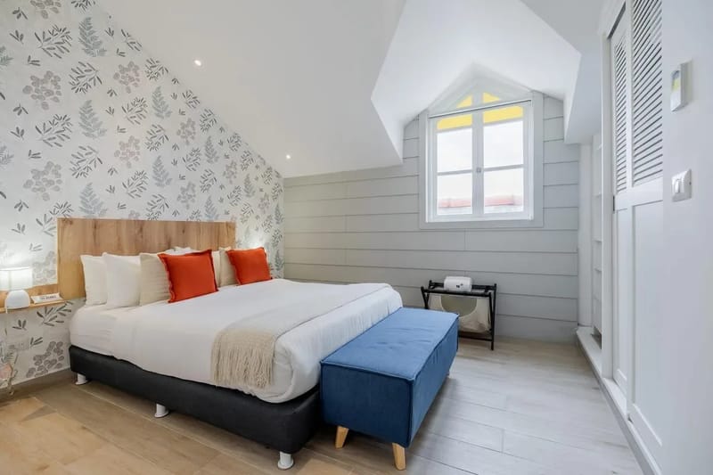 Elegant 3BR in Casco Antiguo w/ Terrace