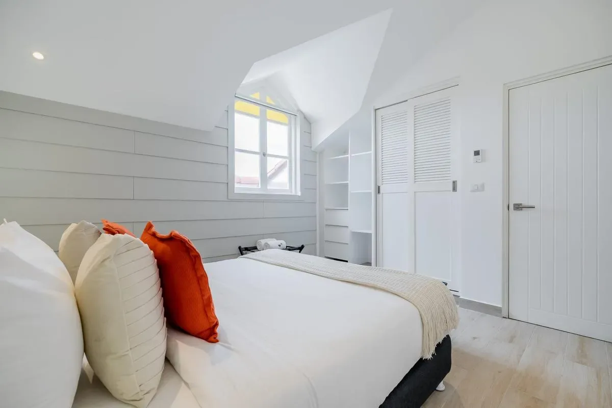 Elegant 3BR in Casco Antiguo w/ Terrace
