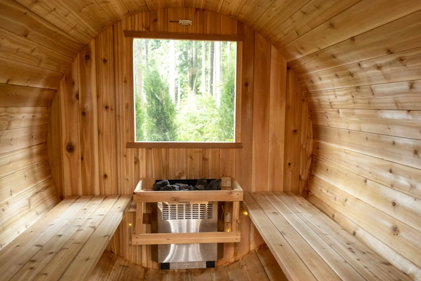 Bañera de hidromasaje al aire libre
