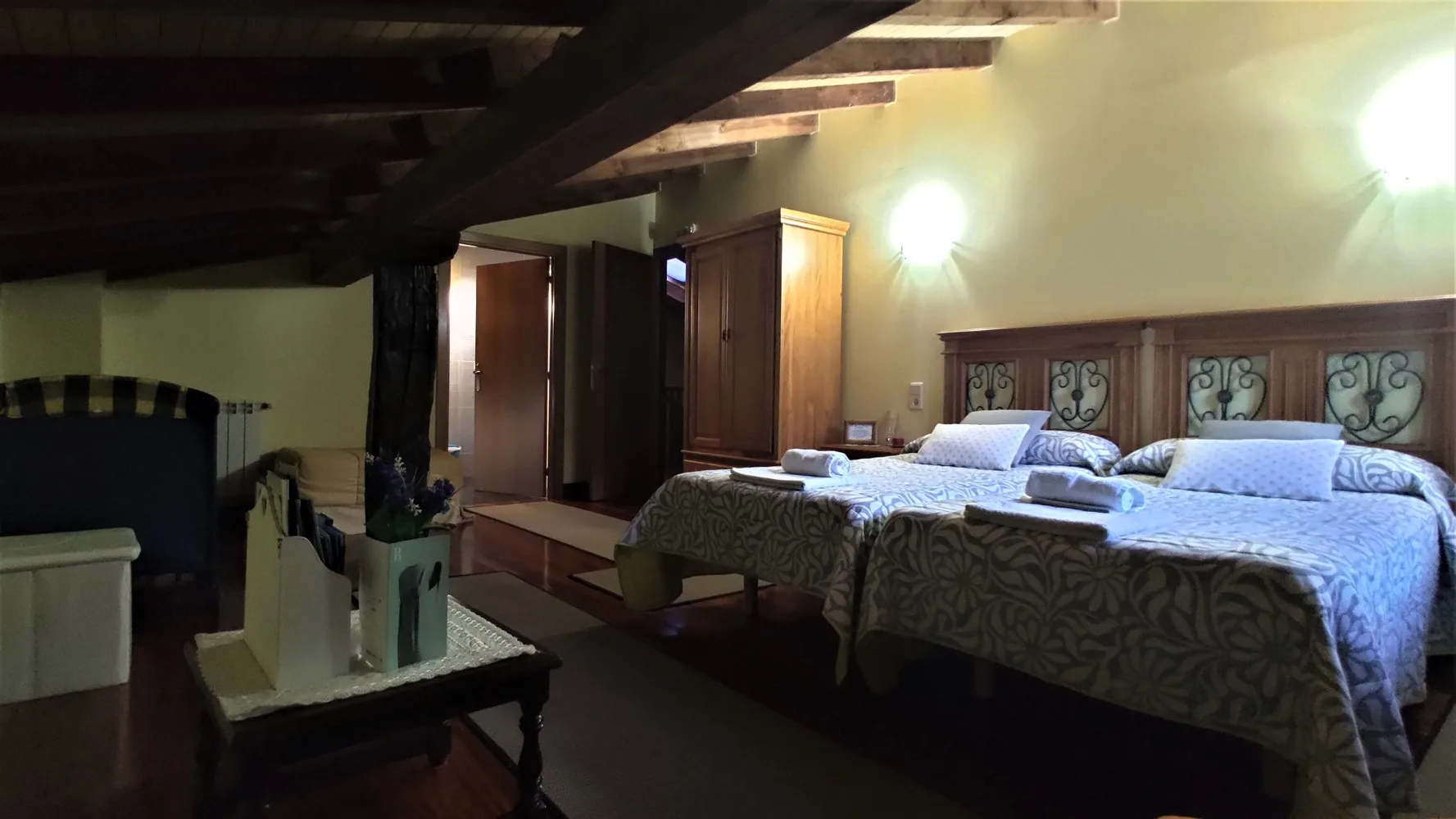 Guest room