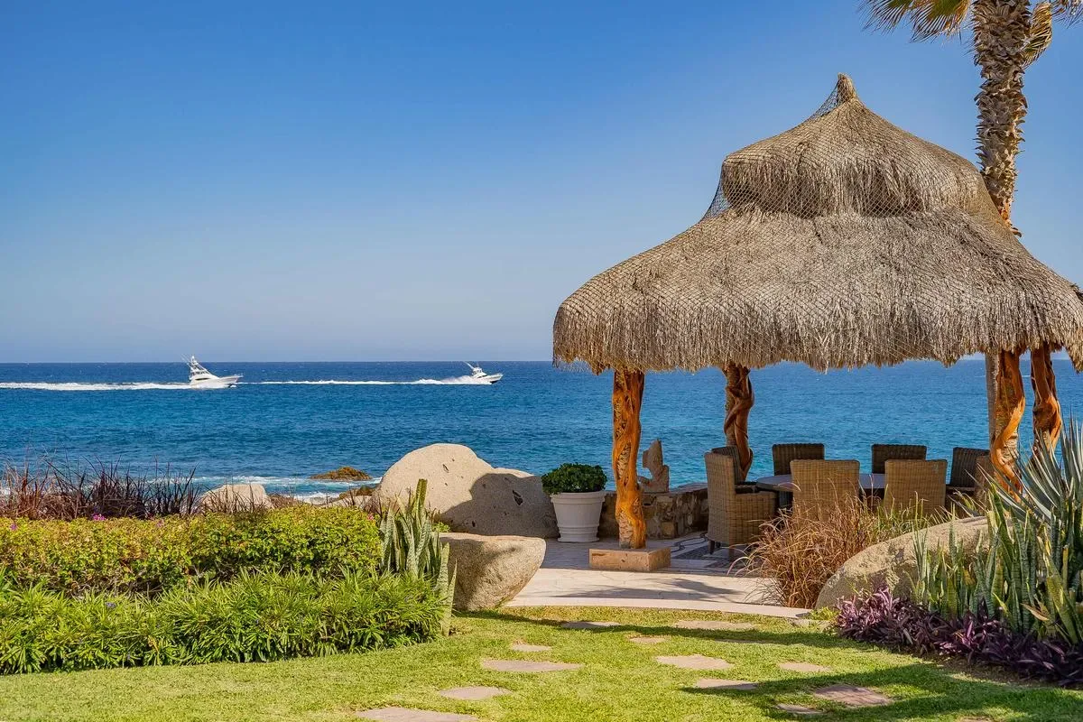 Paradise Cove 4BR Villa with Ocean View