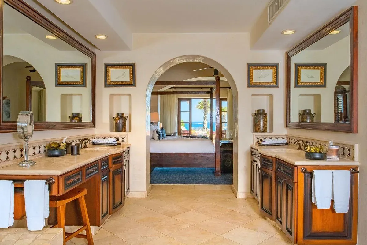 Paradise Cove 4BR Villa with Ocean View