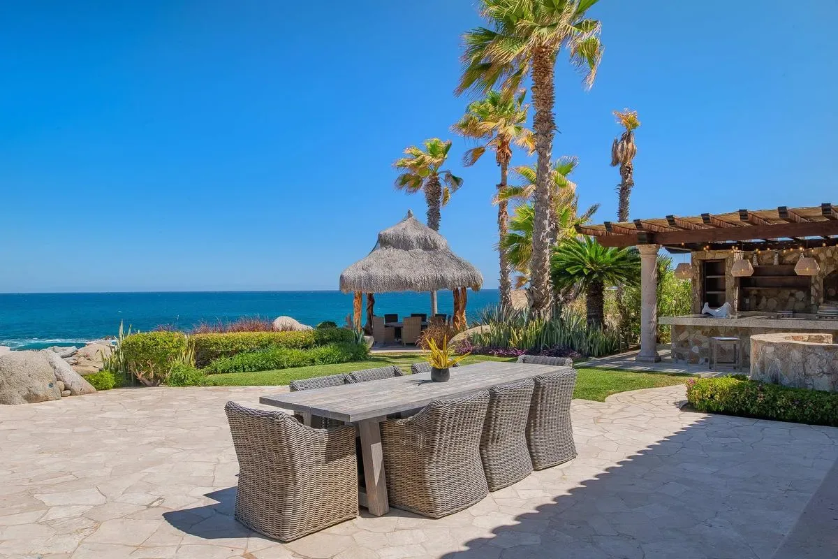 Paradise Cove 4BR Villa with Ocean View