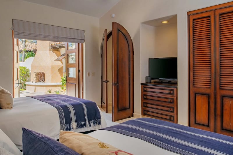 Paradise Cove 4BR Villa with Ocean View