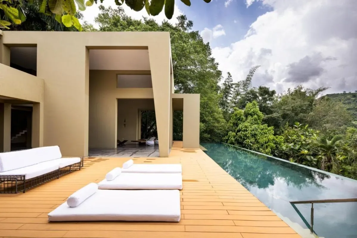 Sparkling 3BR Villa w/ Pool at Mesa de Yeguas
