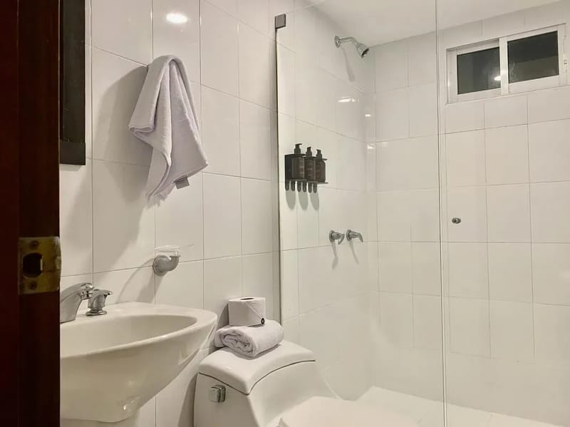 Modern 2BR Apartment w/ AC in Bocagrande