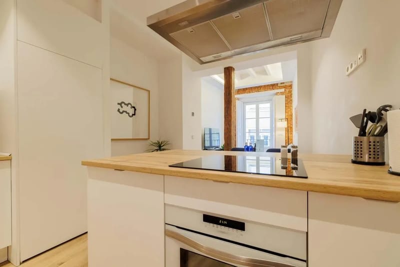 Elegant 2BR at Palacio Real