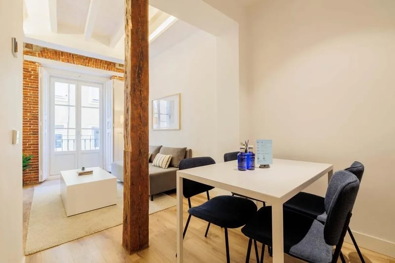 Elegant 2BR at Palacio Real