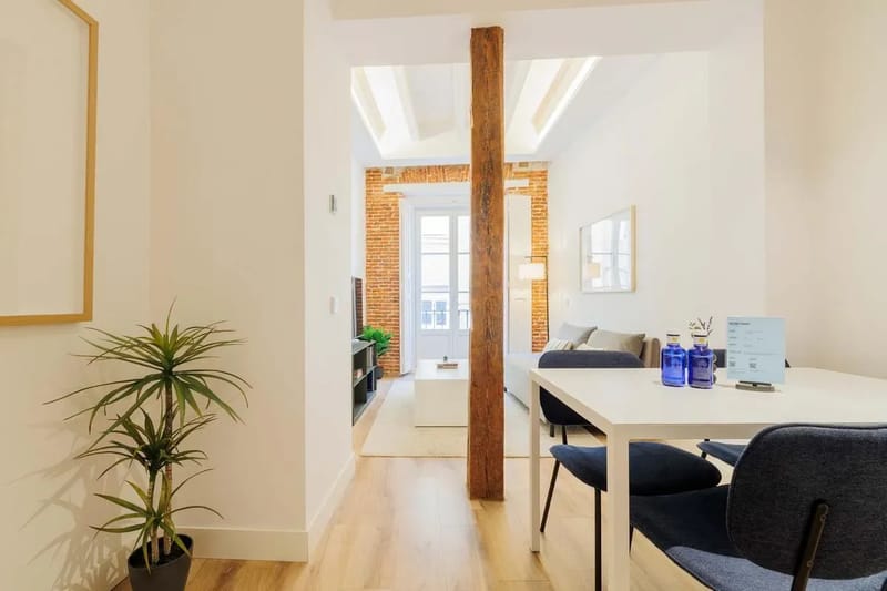 Elegant 2BR at Palacio Real