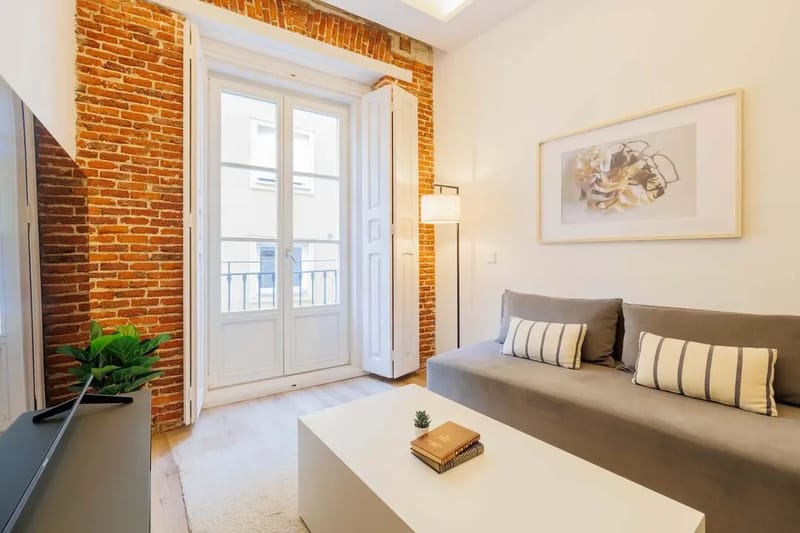 Elegant 2BR at Palacio Real