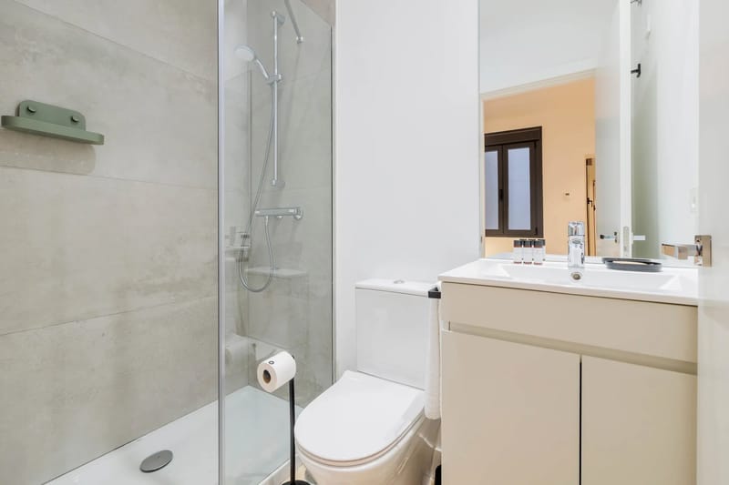 Elegant 2BR at Palacio Real