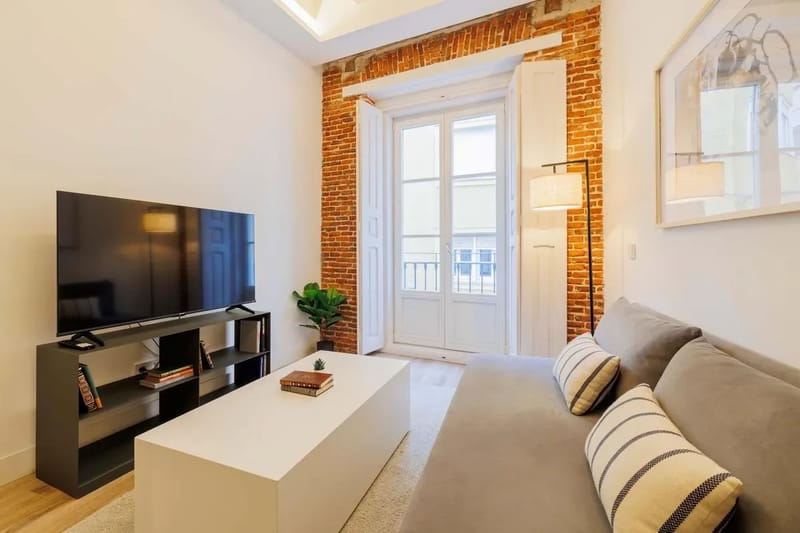 Elegant 2BR at Palacio Real