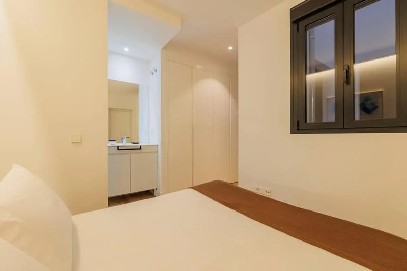 Elegant 2BR at Palacio Real
