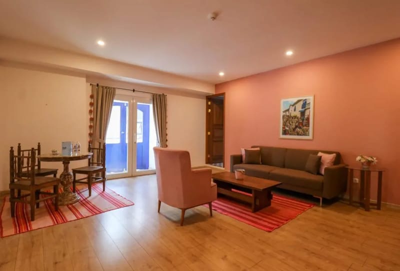 Modern 1BR in Plaza de Armas w/ Balcony