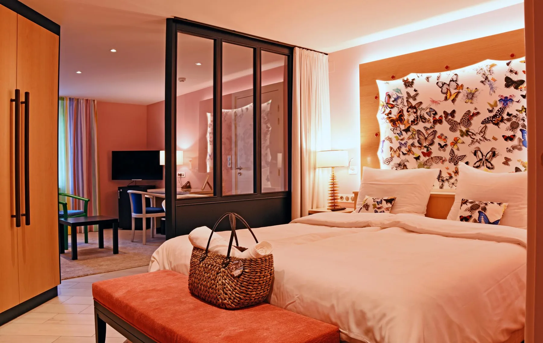 Habitación espaciosa en la villa