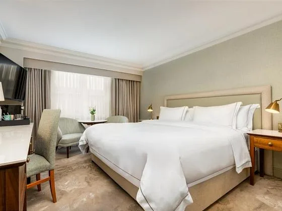 Brooks Hotel