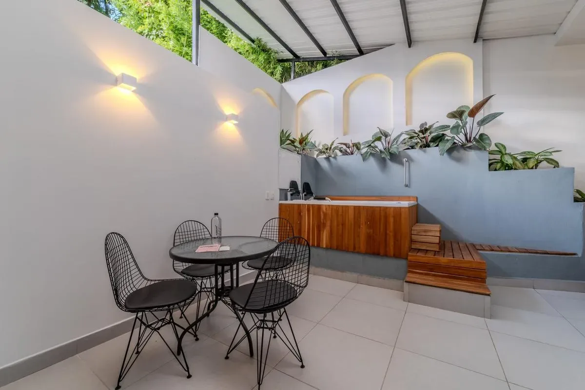 Deluxe Loft in El Poblado w/ Private Jacuzzi