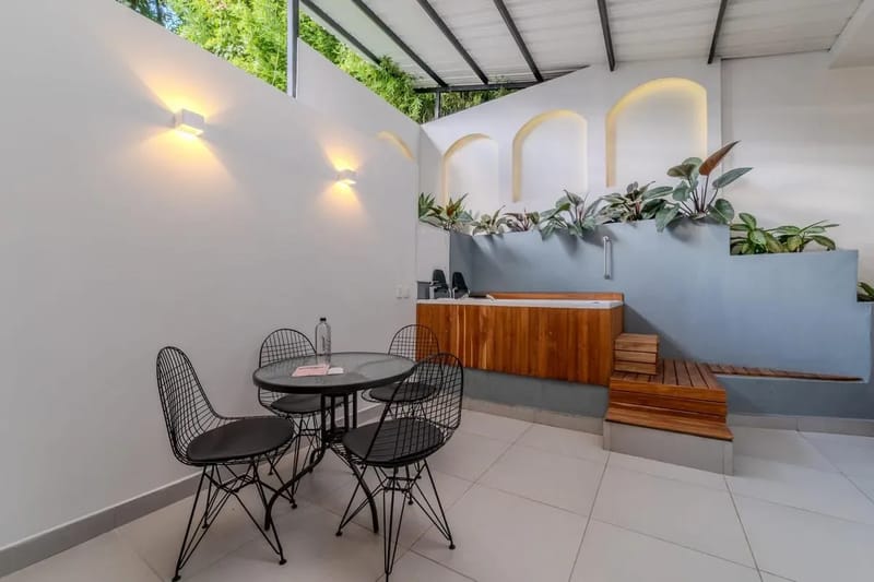 Deluxe Loft in El Poblado w/ Private Jacuzzi