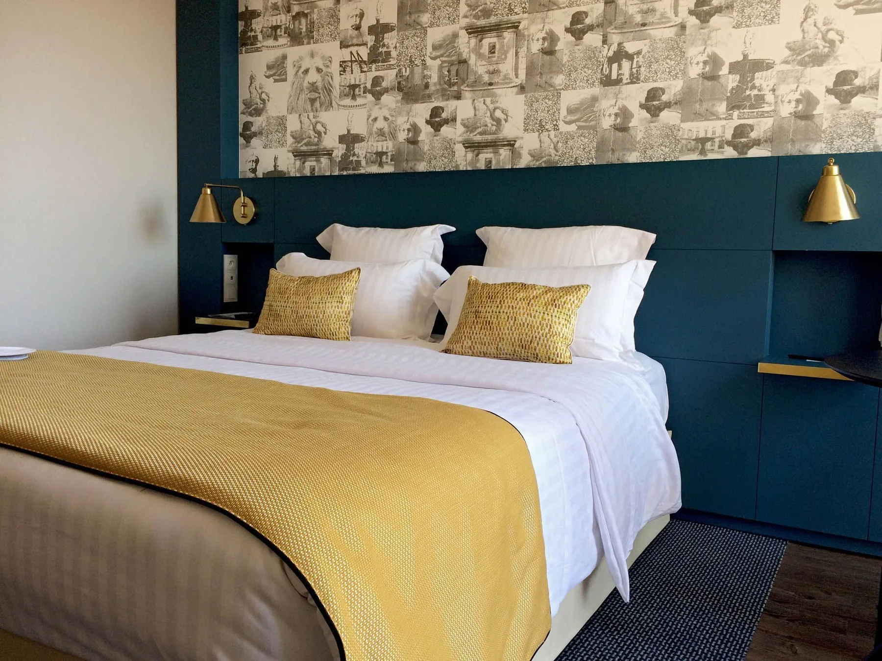 Comfort and Privilege room