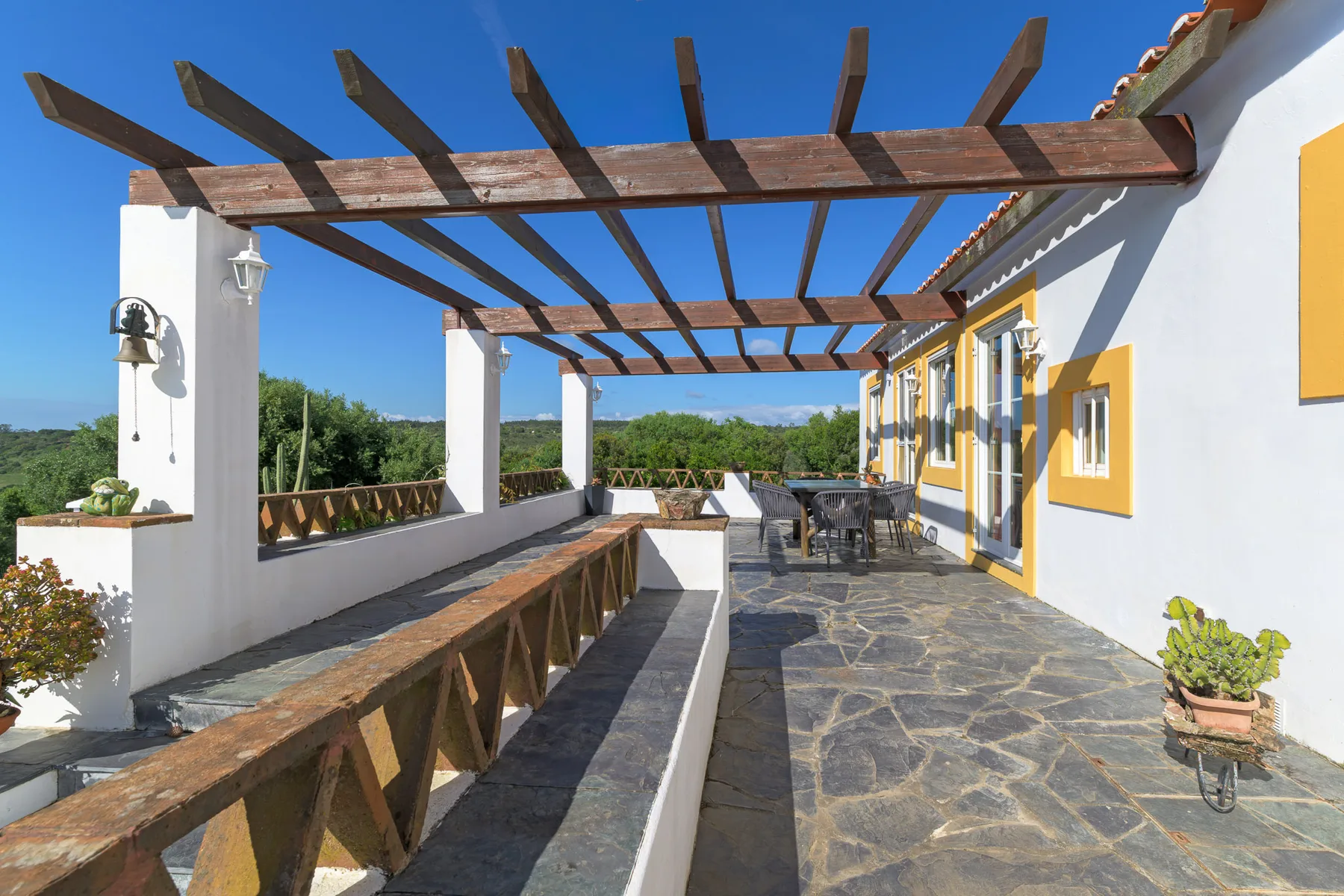 Monte da Casa Telhada