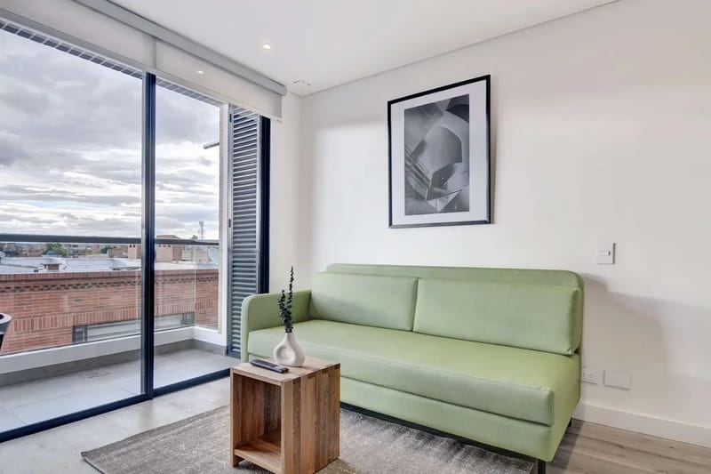 Cozy 2BR in Santa Barbara w/ Balcony