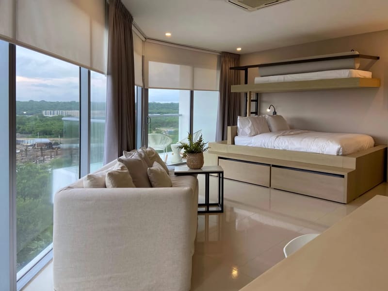 Suite 1BR w/ Balcony in Manzanillo Beach