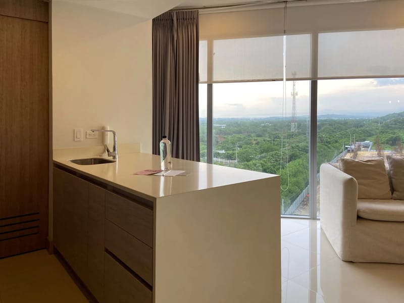 Suite 1BR w/ Balcony in Manzanillo Beach