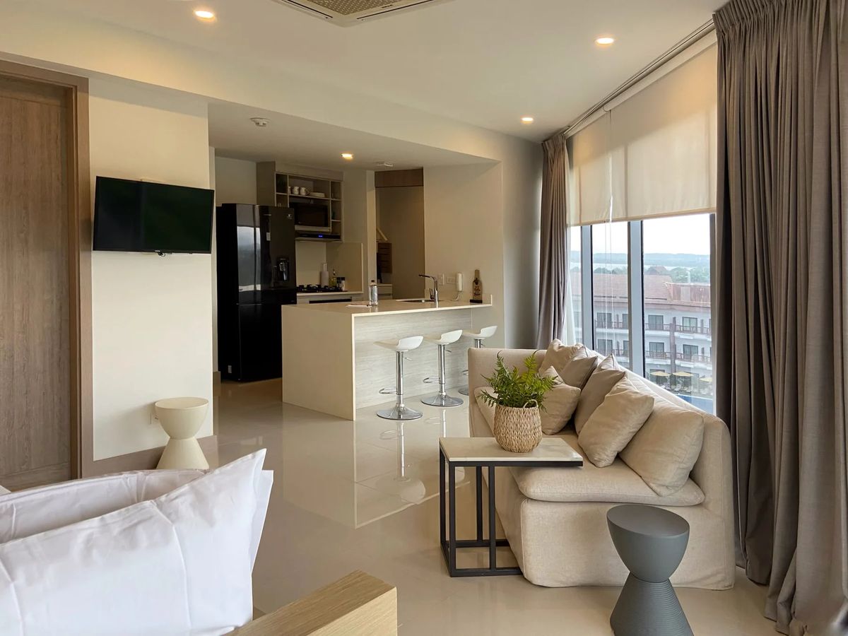 Suite 1BR w/ Balcony in Manzanillo Beach