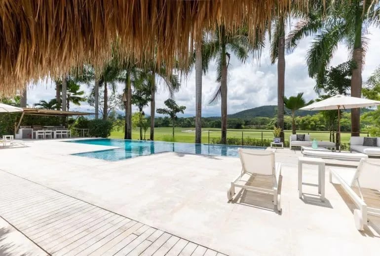 Amazing 4BR Villa w/ Pool at Mesa de Yeguas
